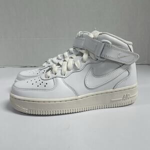 Nike Air Force 1 '07 Mid Triple White DD9625 100 SIze 5 Women NEW WITH DEFECTS